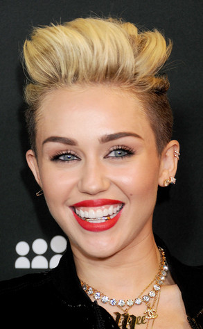 Miley Cyrus, Grill Miley Cyrus, Grill